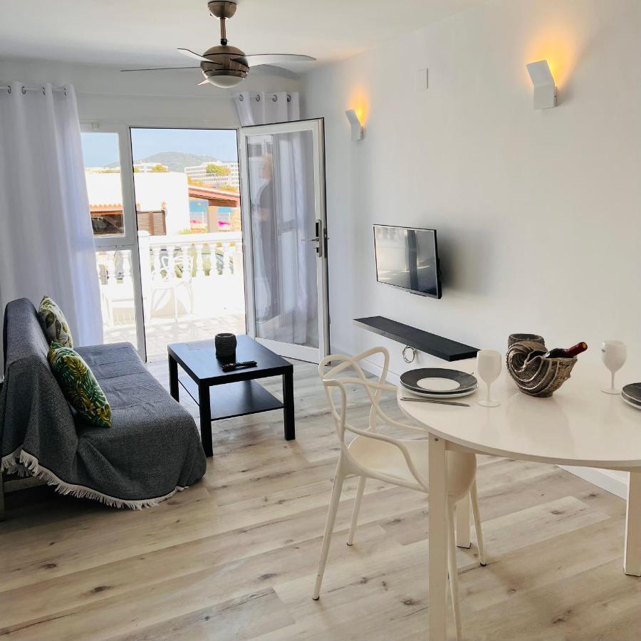 Es Cana Jacaranda Apartments & Studios מראה חיצוני תמונה