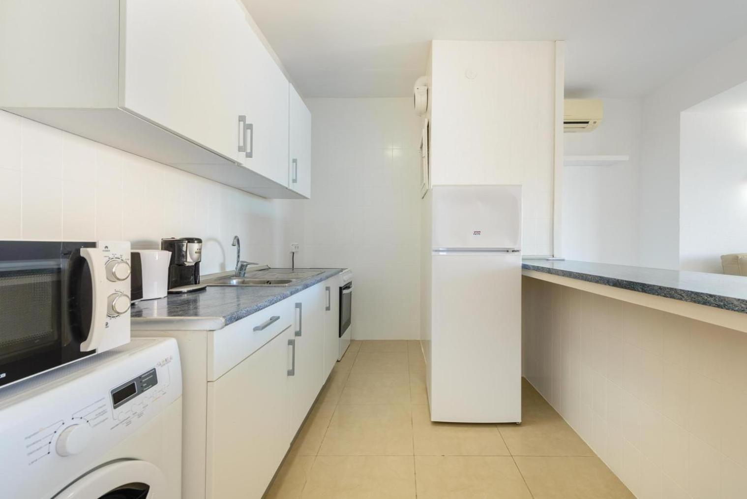 Es Cana Jacaranda Apartments & Studios חדר תמונה