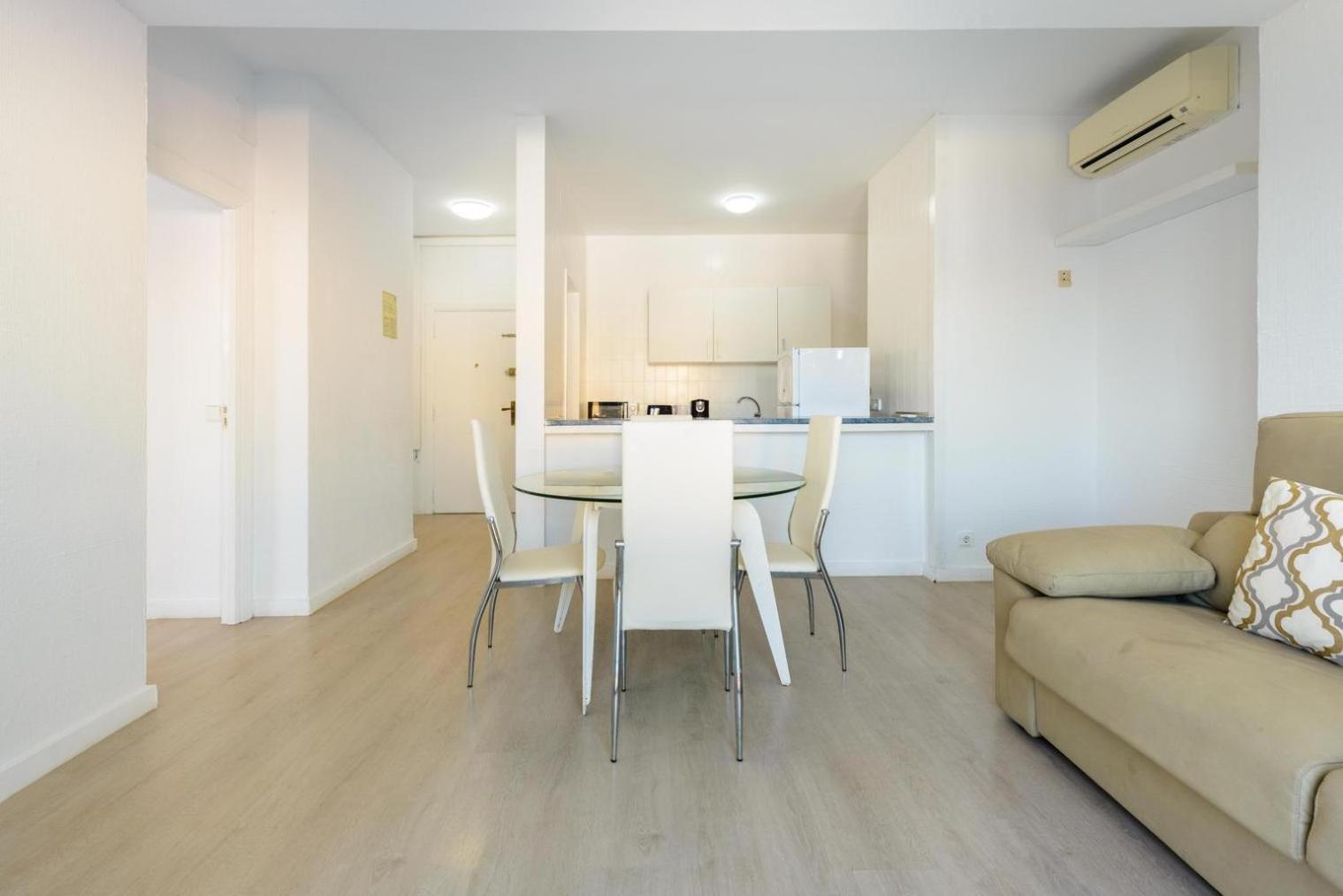 Es Cana Jacaranda Apartments & Studios חדר תמונה