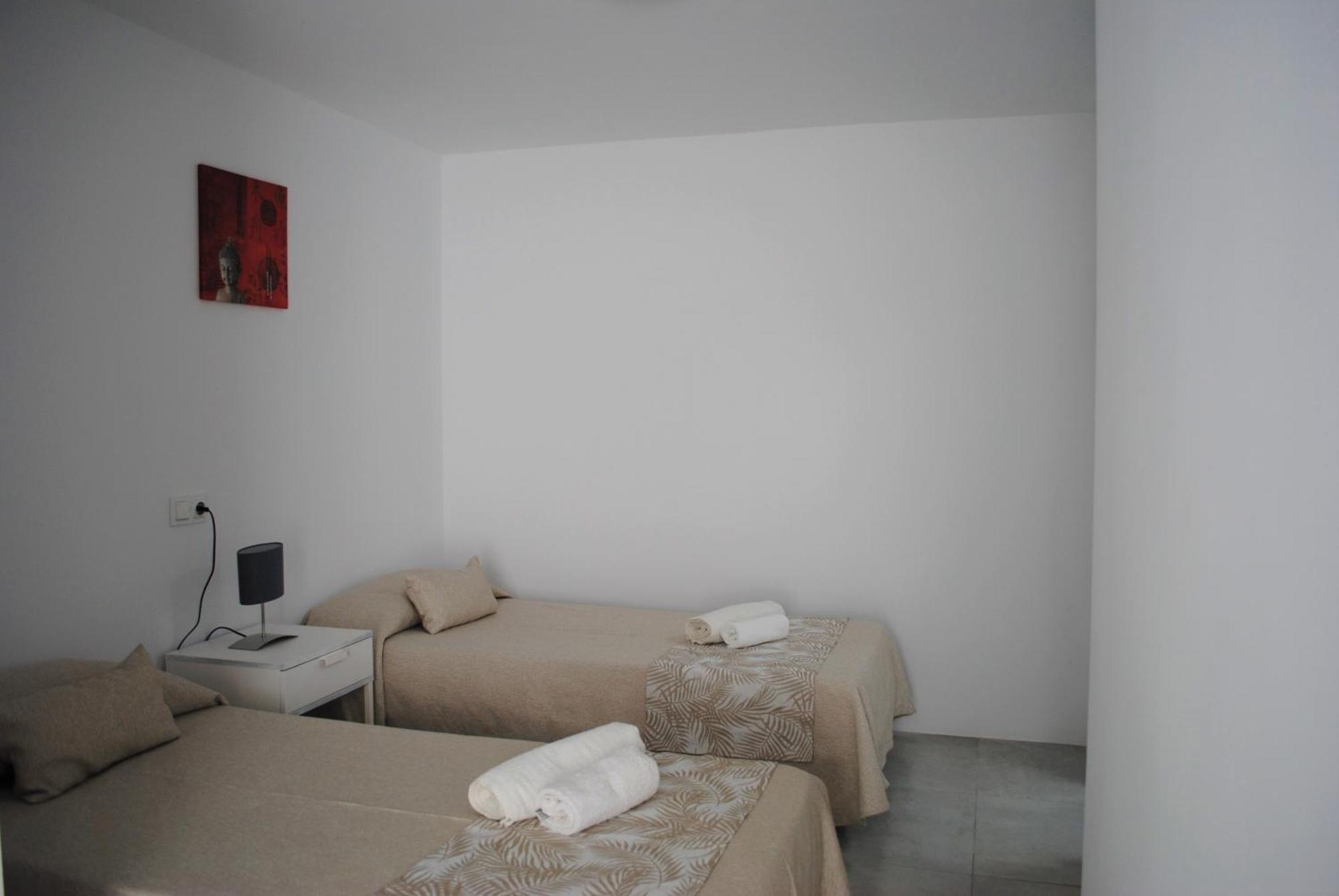 Es Cana Jacaranda Apartments & Studios מראה חיצוני תמונה