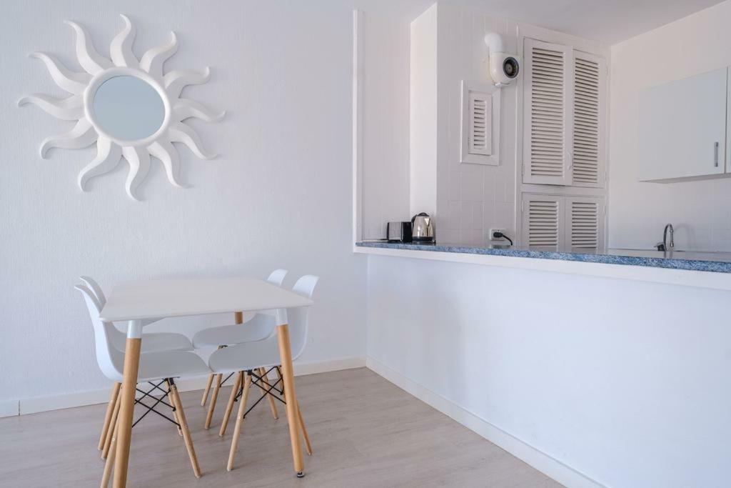 Es Cana Jacaranda Apartments & Studios מראה חיצוני תמונה