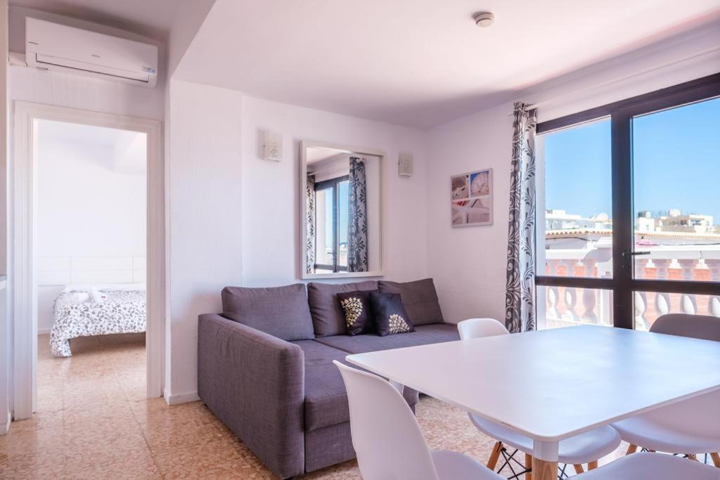 Es Cana Jacaranda Apartments & Studios מראה חיצוני תמונה