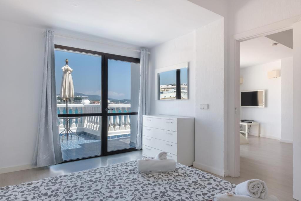 Es Cana Jacaranda Apartments & Studios מראה חיצוני תמונה