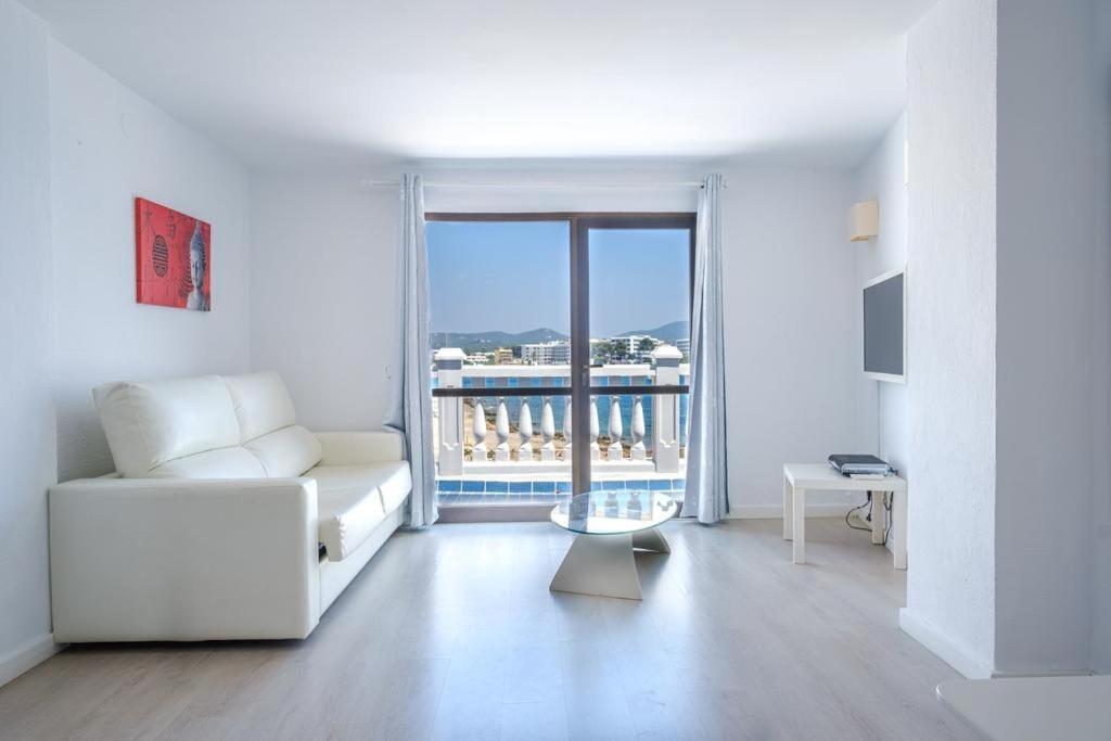 Es Cana Jacaranda Apartments & Studios מראה חיצוני תמונה